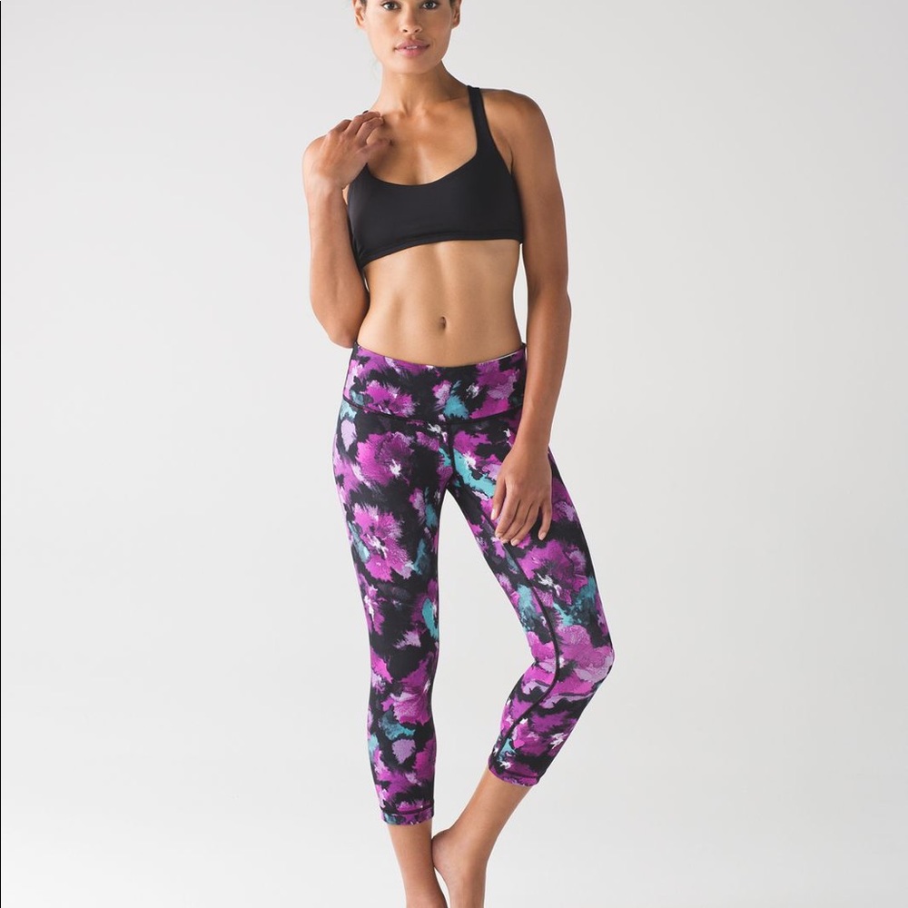 Lululemon Wunder Under Crop III midnight bloom